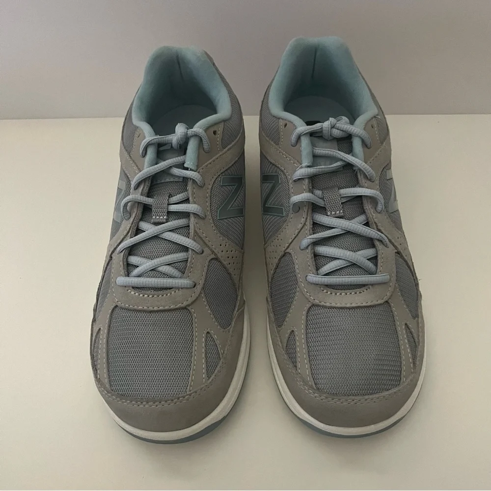 New Balance Shoes Womens Sz 9.5 D Grey Suede Leather Walking Sneakers